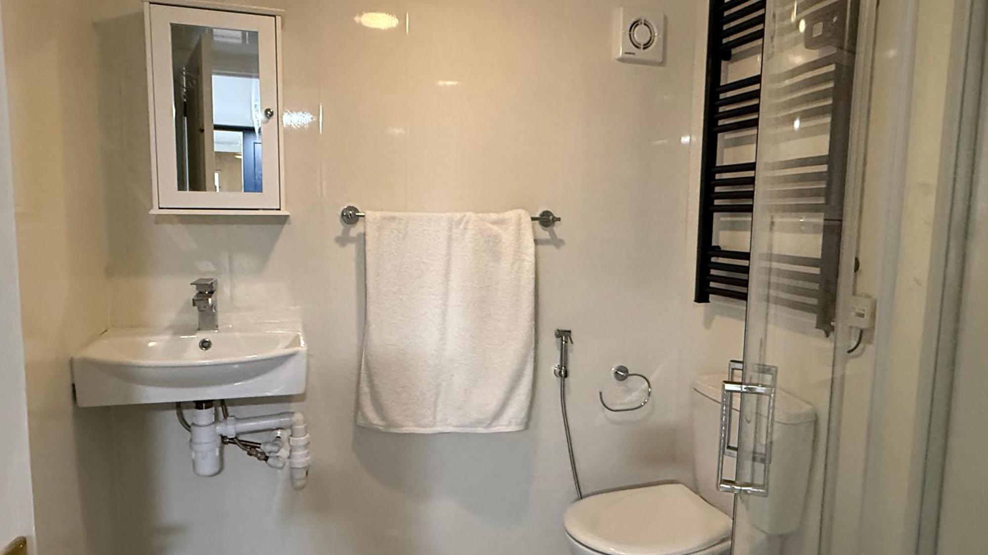 Peace House Hotell Waterlooville Exteriör bild